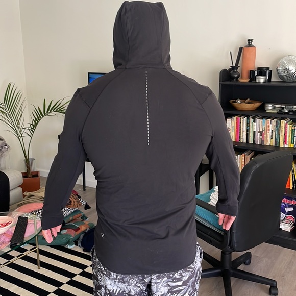 COPY - Lululemon Surge Jacket - Picture 3 of 4